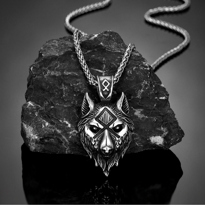 Collier égyptien<br> Loup Noir (acier)