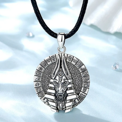 Collana egizia<br> Sciacallo Anubis (Acciaio)