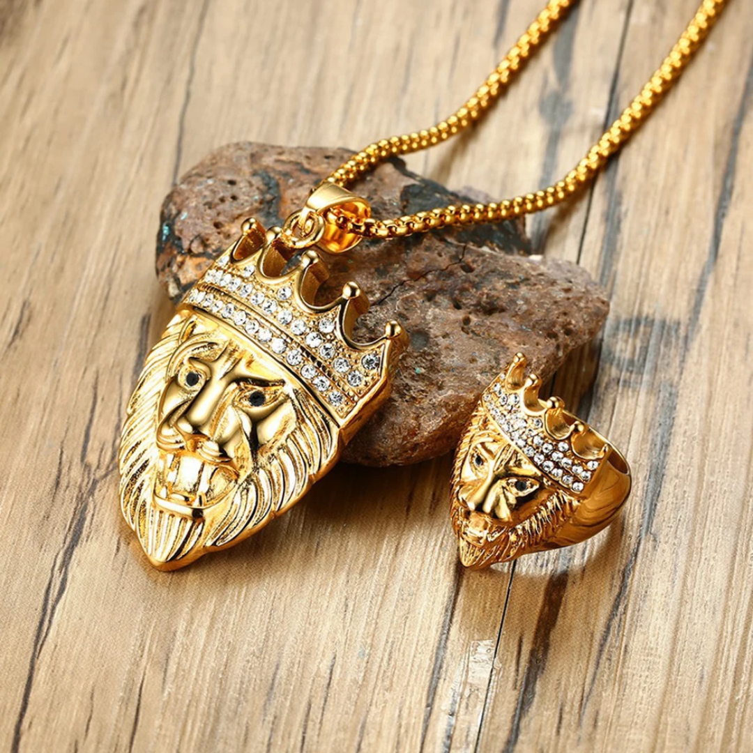 Collier égyptien<br> Pendentif Lion (Acier)